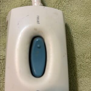 Good used condition RCA outlet with six plug ins.